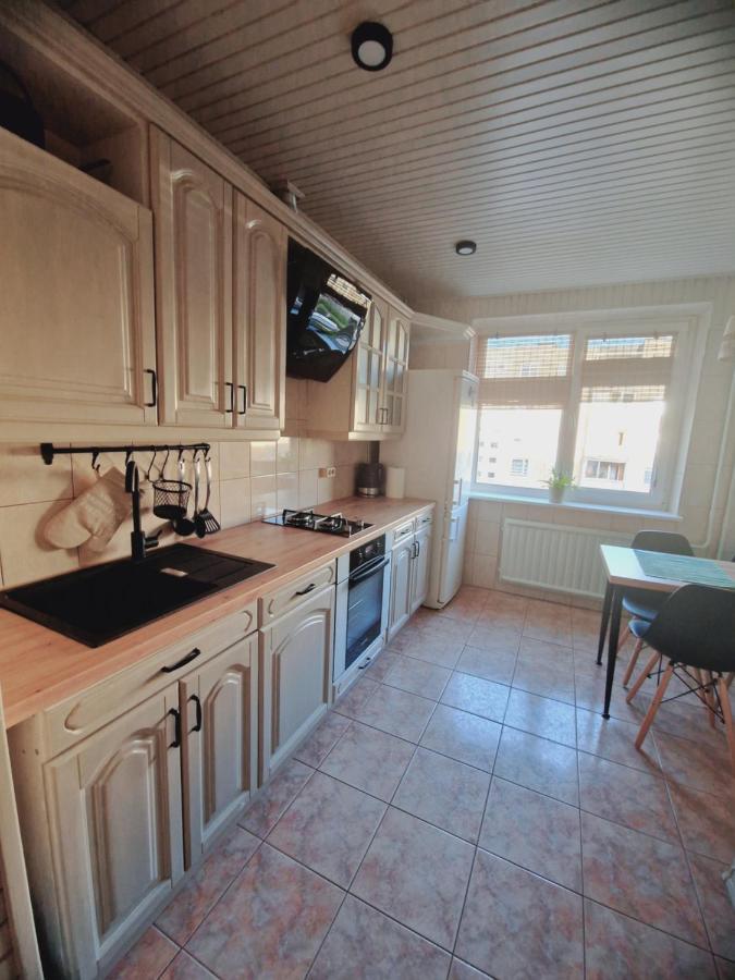 Apartamentai Sukileliu Pr. カウナス エクステリア 写真